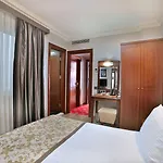 Lady Diana 4*