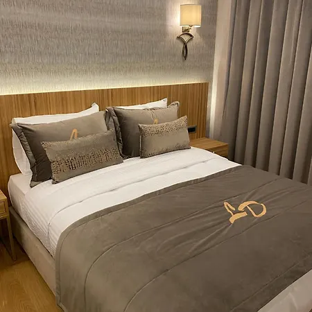 Hotell Lady Diana 4*